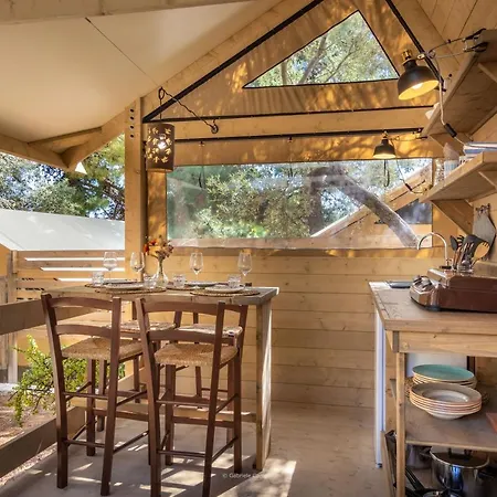 Paradiso Del Mare Campsite אוהל מפואר אבולה